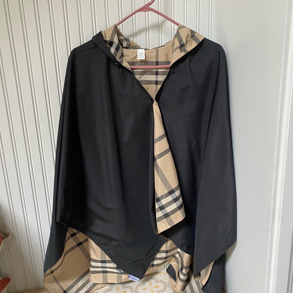 Lightweight Black and Tan Hooded Poncho/Rainjacket